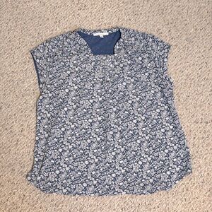 Fun2Fun cap sleeve blouse - Size Large
